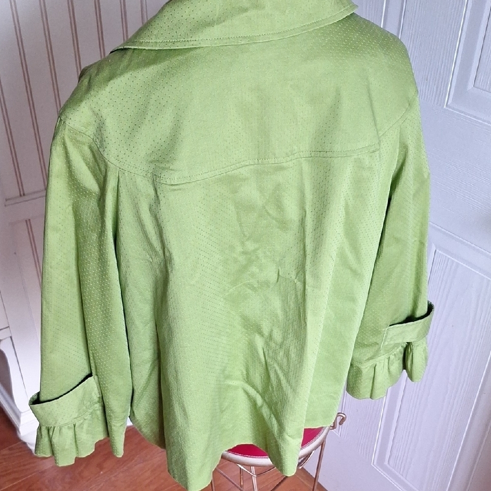 Chic Green R.Q.T. Jacket - Picture 4 of 9